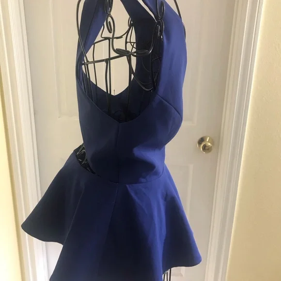 2x HOST PICK Lovers + Friends NWT Open Back Blouse NWT Size XS Gorgeous - Picture 3 of 7